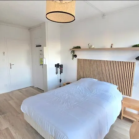 Cosy 아파트 *