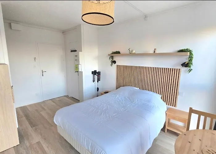 Cosy 아파트 *